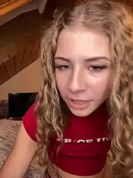 Stripchat Nude Webcam of MilaRoseee