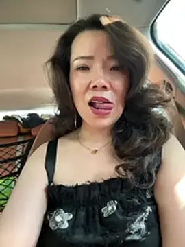 Stripchat Free Porn Cam of anna_kk