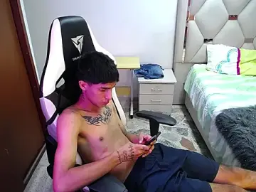 Stripchat Live Sex of AAA_WHITE