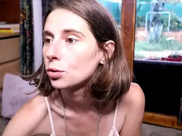 Stripchat Live Sex Cam of LittleMe97