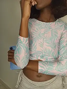 Stripchat Adult Webcam of ariahsexy