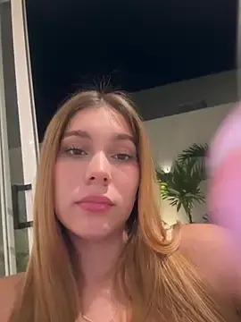 Stripchat Free Live Porn of Nikii__