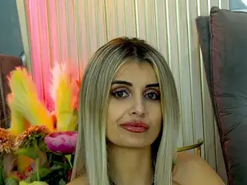Stripchat Live Porn of MiaCharm