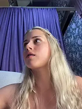 Stripchat Live Sex Cam of NinaVerse