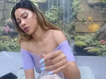 Stripchat Adult Webcam of GlowGoddessxx