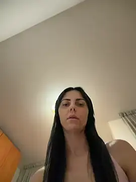 Stripchat Adult Webcam of WifelyViper