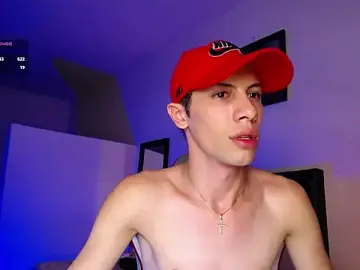 Stripchat Live Sex Cam of santiago_cutex