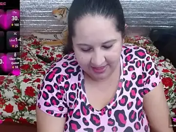 Stripchat Live Sex Cam of EMILY-NESSA