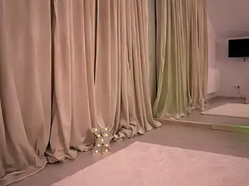 Stripchat Live Sex Cam of KylieJoyce