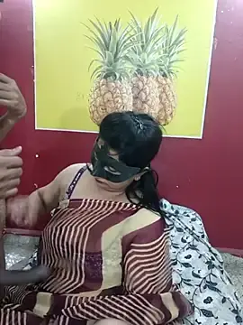 Stripchat Live Sex Cam of Lovelycouple25