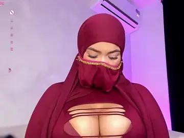 Stripchat Free Live Porn of thaira_aly