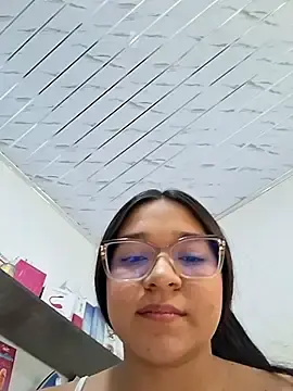 Stripchat Watch Live Sex Cams of -VICKKY