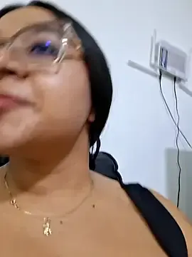 Stripchat Live Porn of -VICKKY