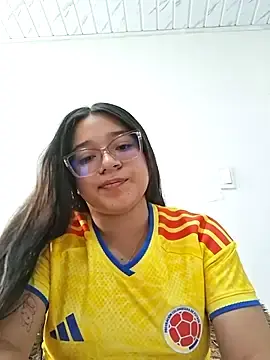 Stripchat Live Porn of -VICKKY