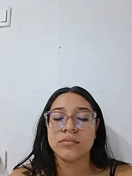 Stripchat Nude Webcam of -VICKKY