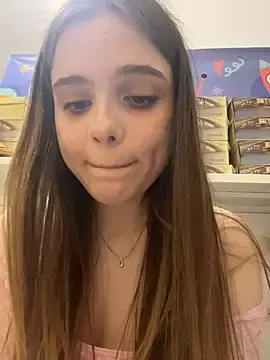 Stripchat Nude Webcam of Lunabelle_