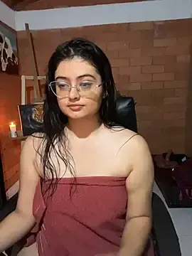 Stripchat Adult Webcam of Madison_Flame