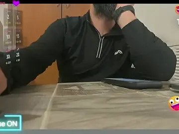 Stripchat Live Sex Cam of TARKAN1