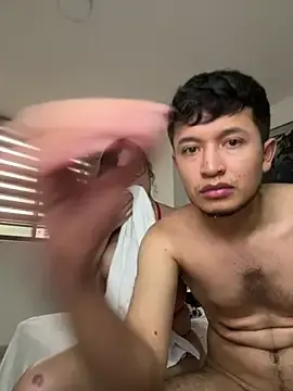 Stripchat Adult Webcams of Julian_victoriacollins