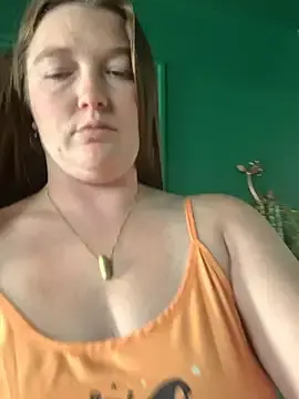 Stripchat Best Webcam of PussiesnCream_