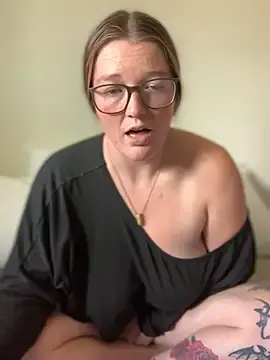 Stripchat Adult Video Chat of PussiesnCream_