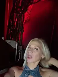 Stripchat Free Porn Cam of HOTLadyluna