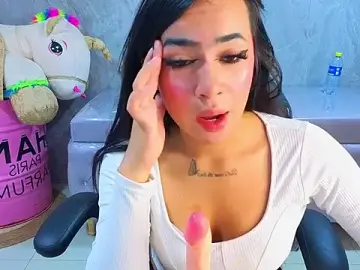 Stripchat Adult Webcam of bratz_a