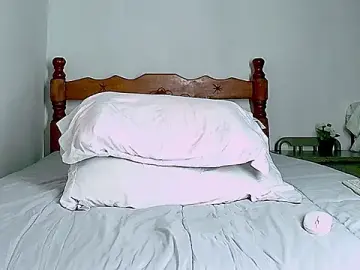 Stripchat Watch Live Sex Cams of robert_arcangel