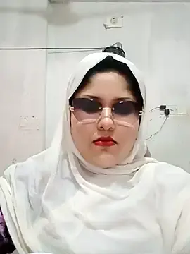 Stripchat Adult Video Chat of Nusrat-N