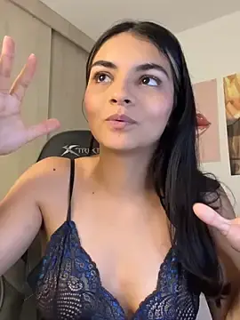 Stripchat Best Webcam of Cat2525