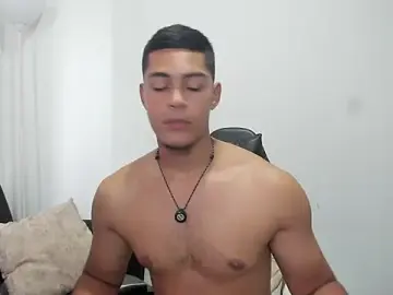 Stripchat Sex Cam of Iamdylan777