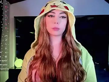 Stripchat Free Porn Cam of tinker_exotic_1