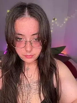 Stripchat Adult Webcam of Mizztikaa