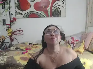 Stripchat Live Sex Cam of anii_mantilla