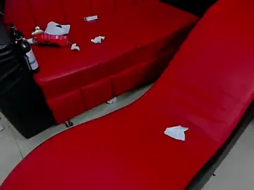Stripchat Free Porn Cam of Extreme_Team8