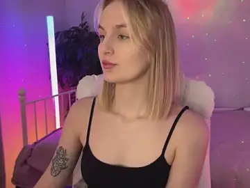 Stripchat Nude Webcam of _Vikky_Moon_