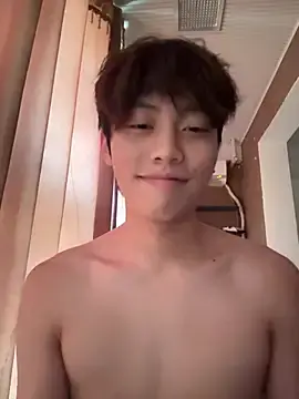 Stripchat Live Sex of Ethan7063