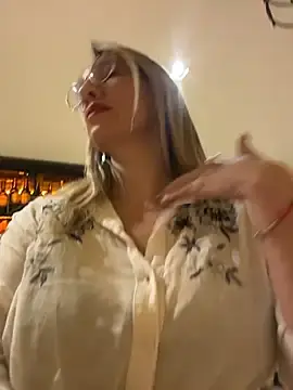 Stripchat Adult Webcams of Gatitacarlita