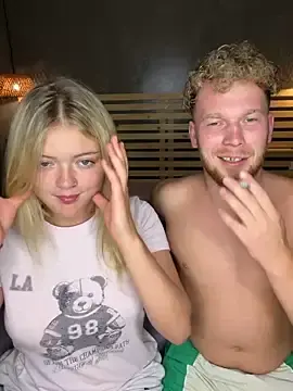 Stripchat Live Sex Cam of NickyGold_Official