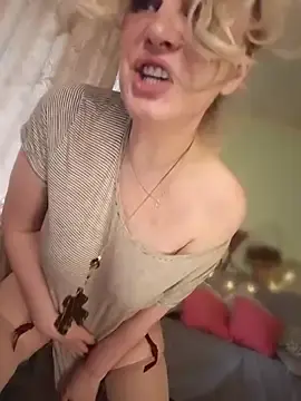 Stripchat Adult Webcam of TsPostophere