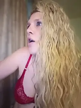 Stripchat Live Sex of TsPostophere