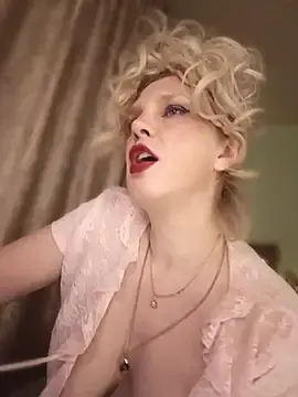 Stripchat Live Porn of TsPostophere