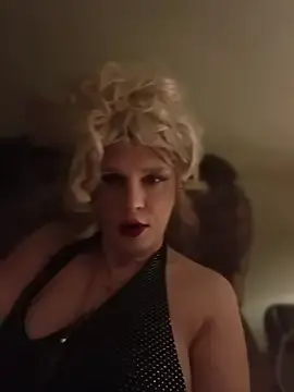 Stripchat Sex Cam of TsPostophere