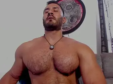 Stripchat Live Sex Cam of curt_xxx