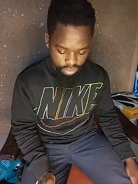 Stripchat Free Live Porn of Chocolate_factory_man