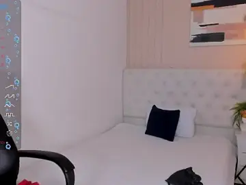 Stripchat Live Sex Cam of LOISE-XX