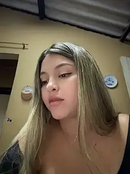 Stripchat Sex Chat of lunablossom_