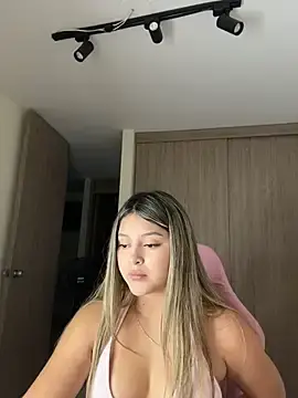 Stripchat Adult Webcams of lunablossom_