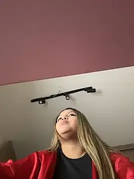 Stripchat Live Sex of lunablossom_