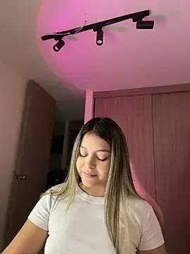Stripchat Adult Video Chat of lunablossom_